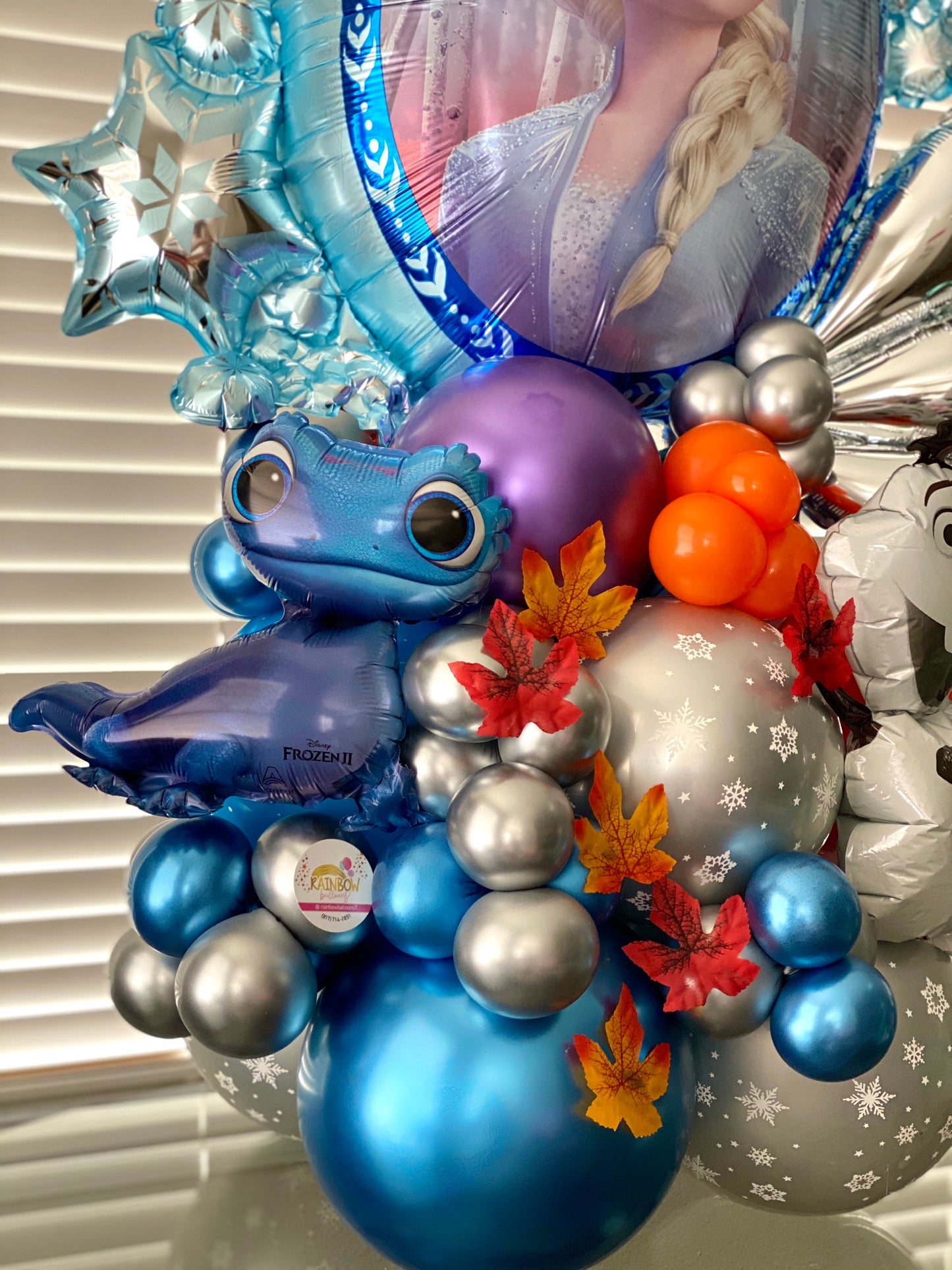 frozen balloons bouquet
